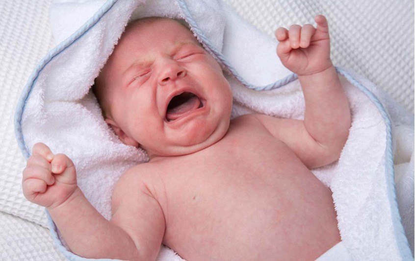 Όταν κλαίει το μωρό. Τι φταίει. Περιορίστε το κλάμα του.