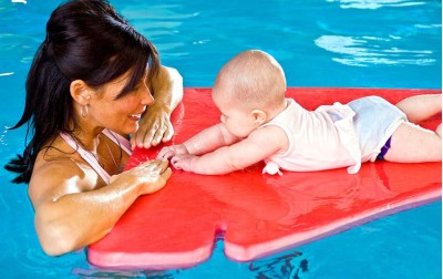 Baby swimming - Kολύμβηση σε βρέφη και νήπια