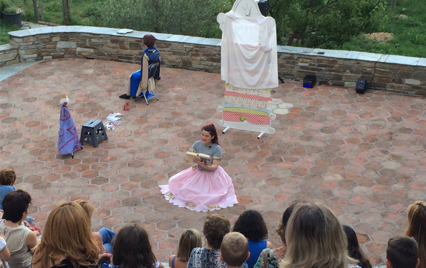 Θεατρική παράσταση  «Η πριγκίπισσα και το μπιζέλι» στον Βόλο